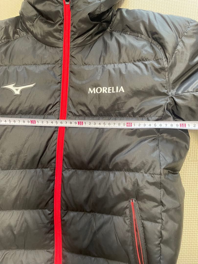 MIZUNO MORELIA モレリアフード付きダウンジャケット　Lサイズ