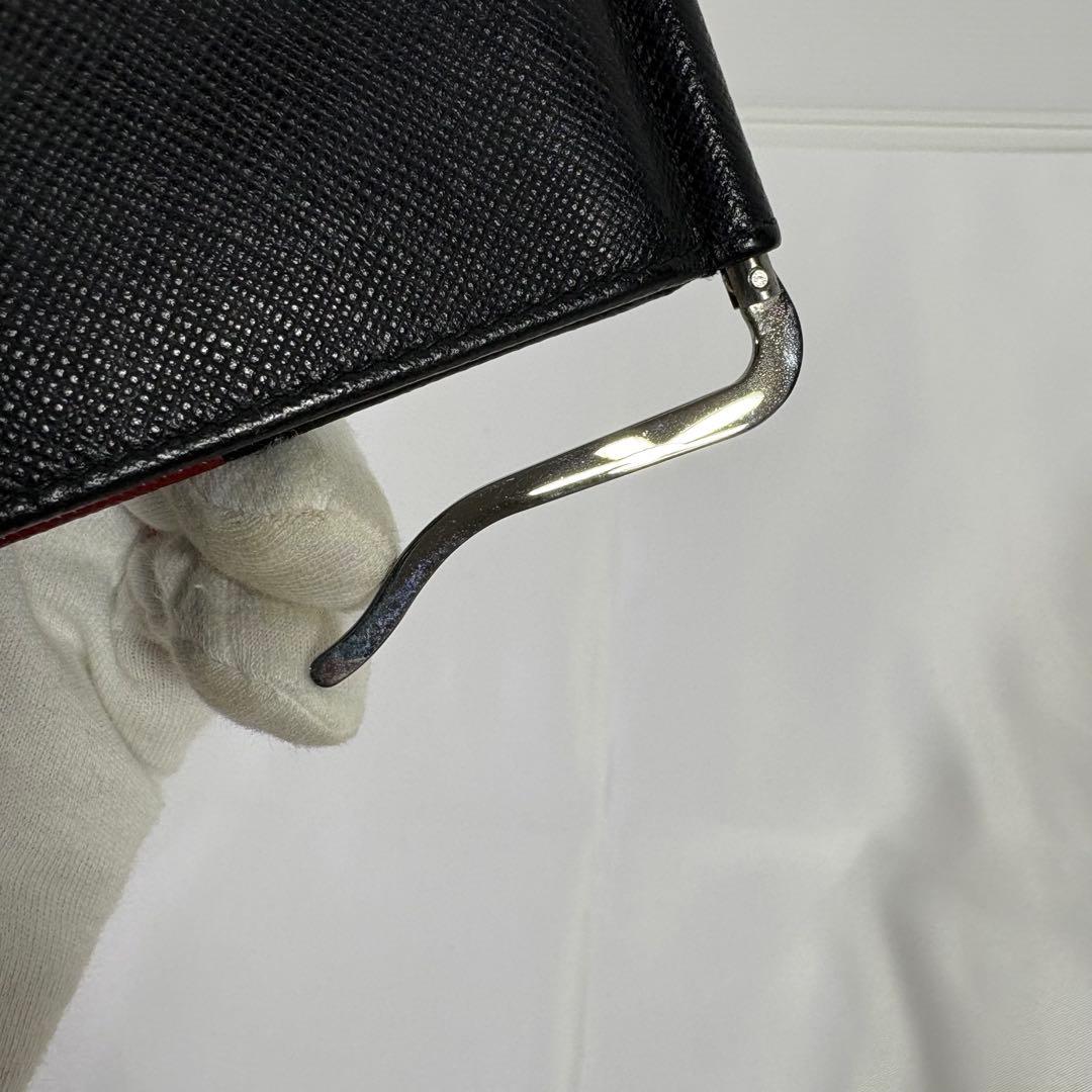 【美品】【希少】プラダ マネークリップ メタル サフィアーノレザー 財布