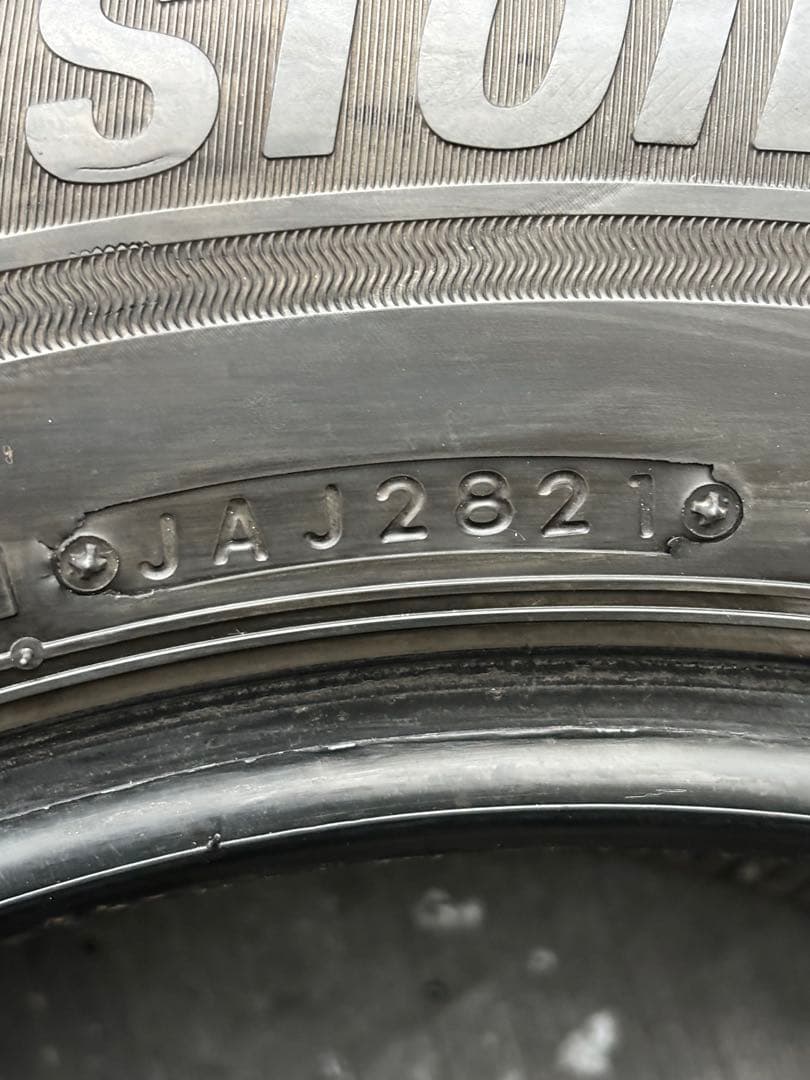 ブリヂストン ブリザックVRX3 215/60R16 2021年製 2本送料込み