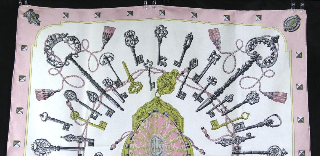 美品　HERMES エルメス　大判スカーフ　カレ90　 D553