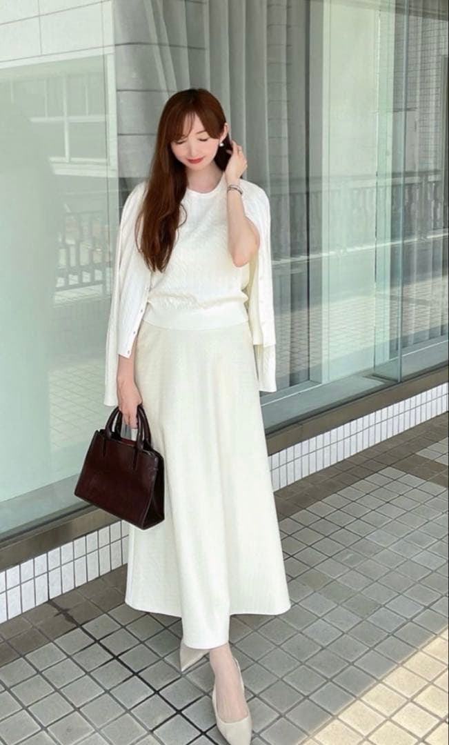 ルーニィ lounie エンボスフレアスカート　美品