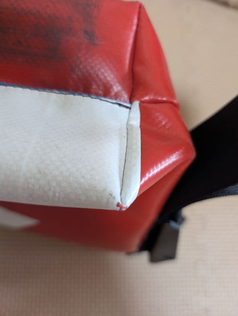 FREITAG ショルダーバッグ 赤×白