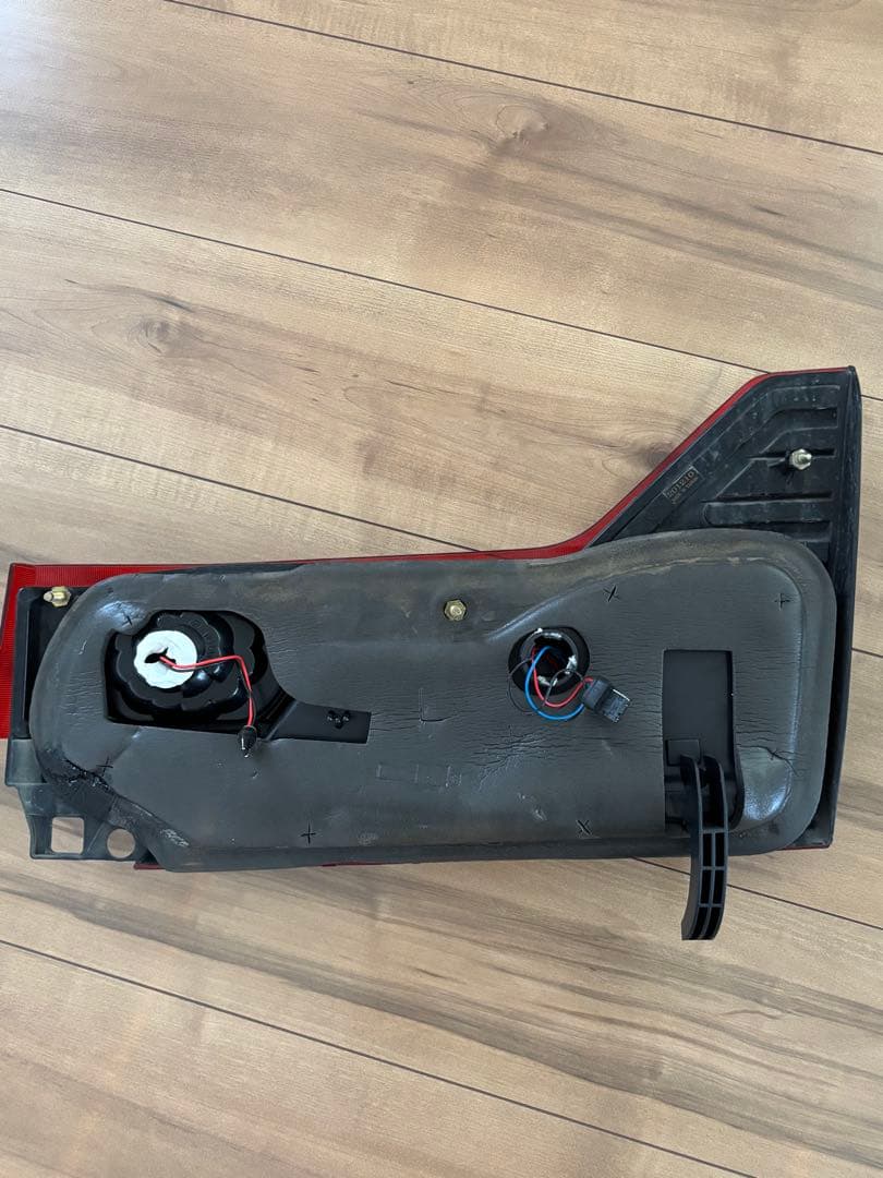 アルファード10系後期ヴァレンティLEDテールランプ 左右セット