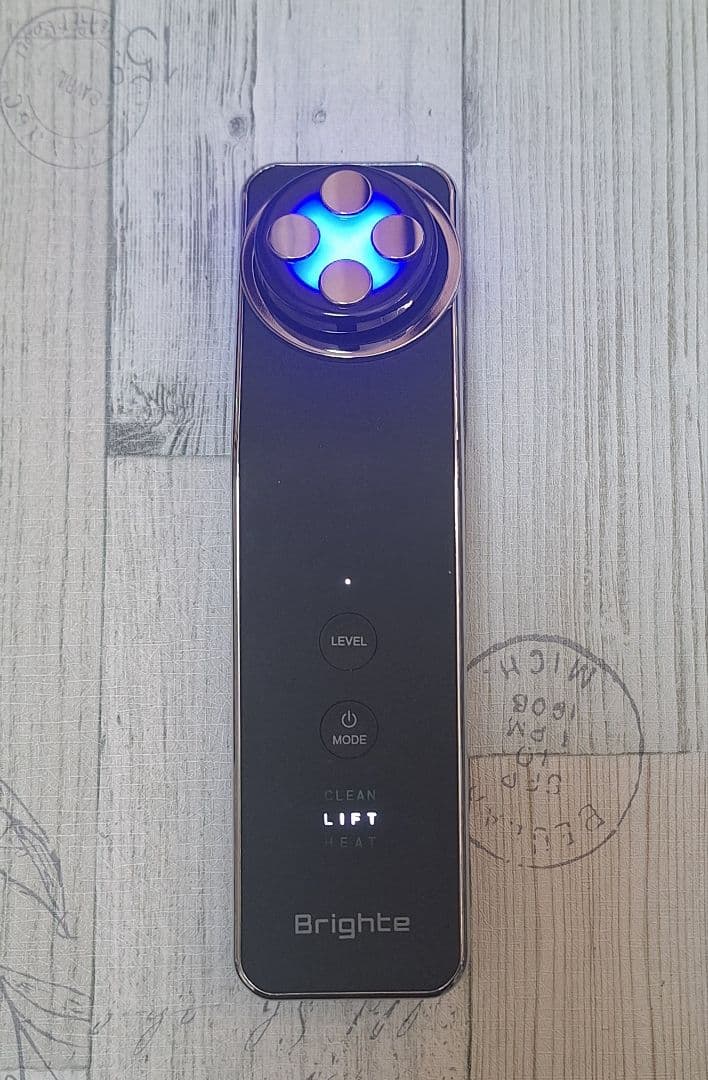 Brighte 美顔器 RF EMS 動作確認済み アルコール消毒済
