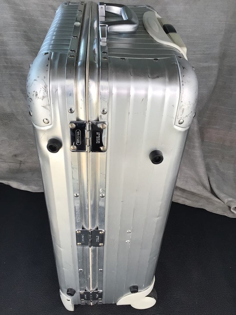 希少、廃盤リモワトパーズ63Ｌ2輪の商品です。