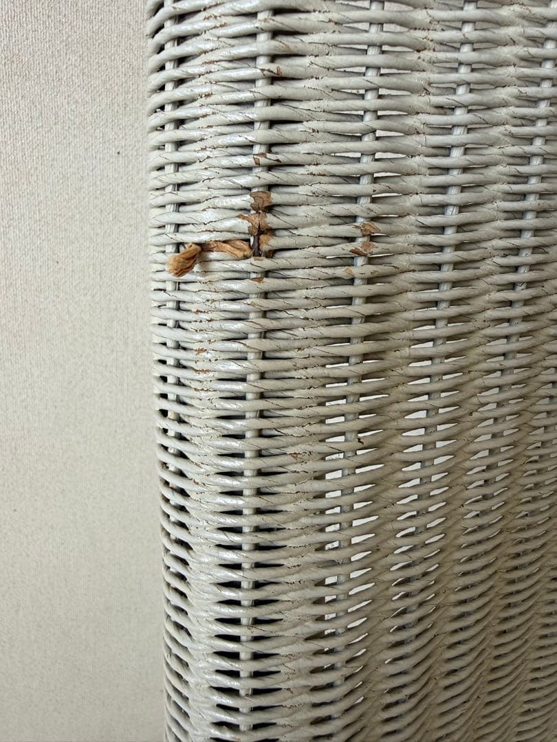 ロイドルームチェア　アンティーク シャビー ①