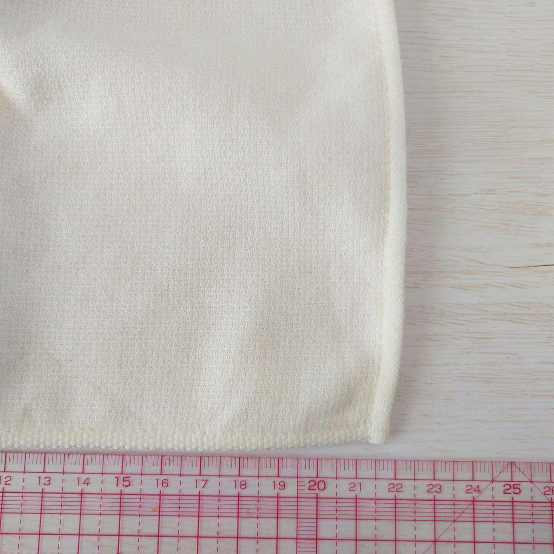 手刺繍入ちっちゃな タオルハンカチ【猫と毛糸玉】