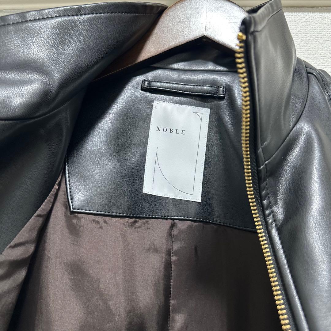 1回着 noble フェイクレザースタンドカラーコクーンブルゾン