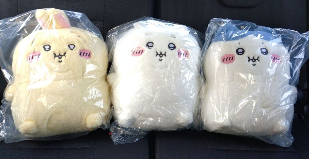 ちいかわ　重めぼっちゃり抱っこ　ぬいぐるみ　3点セット　ショッパー付き