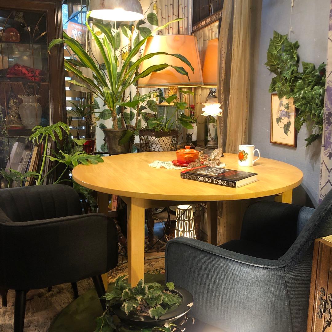 m☺︎h___0203￼sale 美品　ラウンドテーブル　1００　丸テーブル