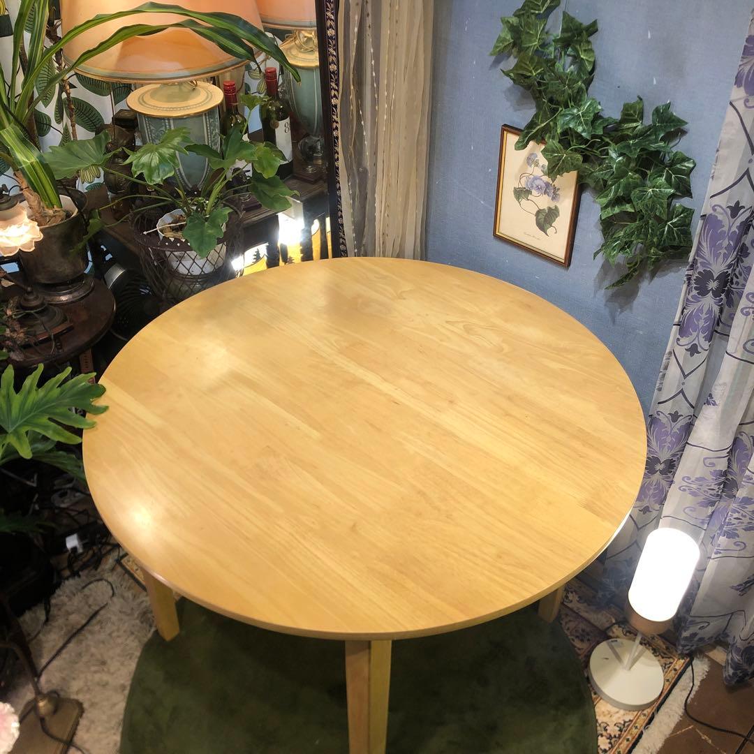 m☺︎h___0203￼sale 美品　ラウンドテーブル　1００　丸テーブル