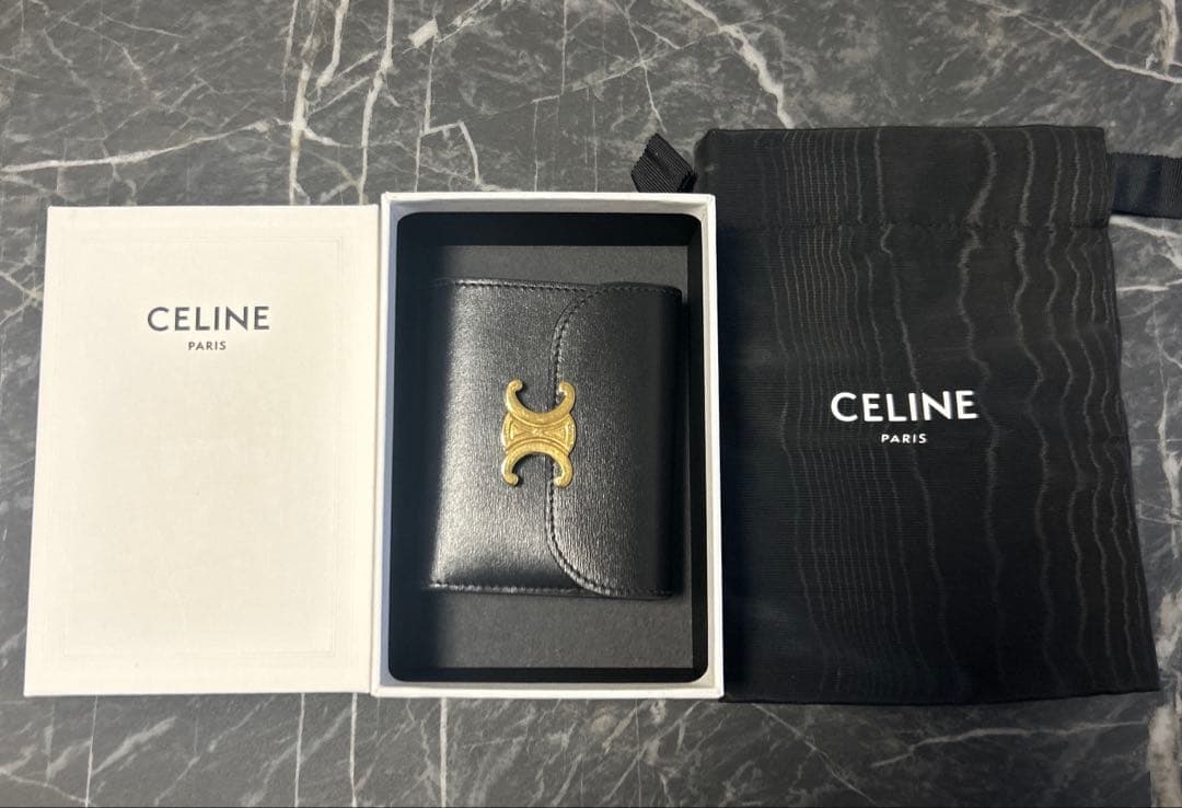 CELINE トリオンフ コンパクトウォレット ブラック 三つ折り財布