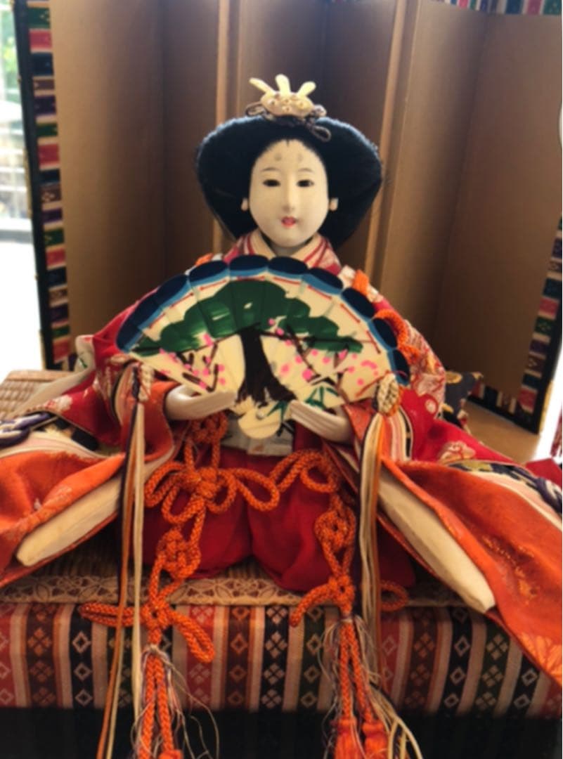 中六　雛人形