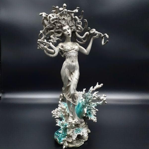 日本唯一の出品！ 女神 メデューサ ギリシャ神話 フィギュリン フィギュア 人形