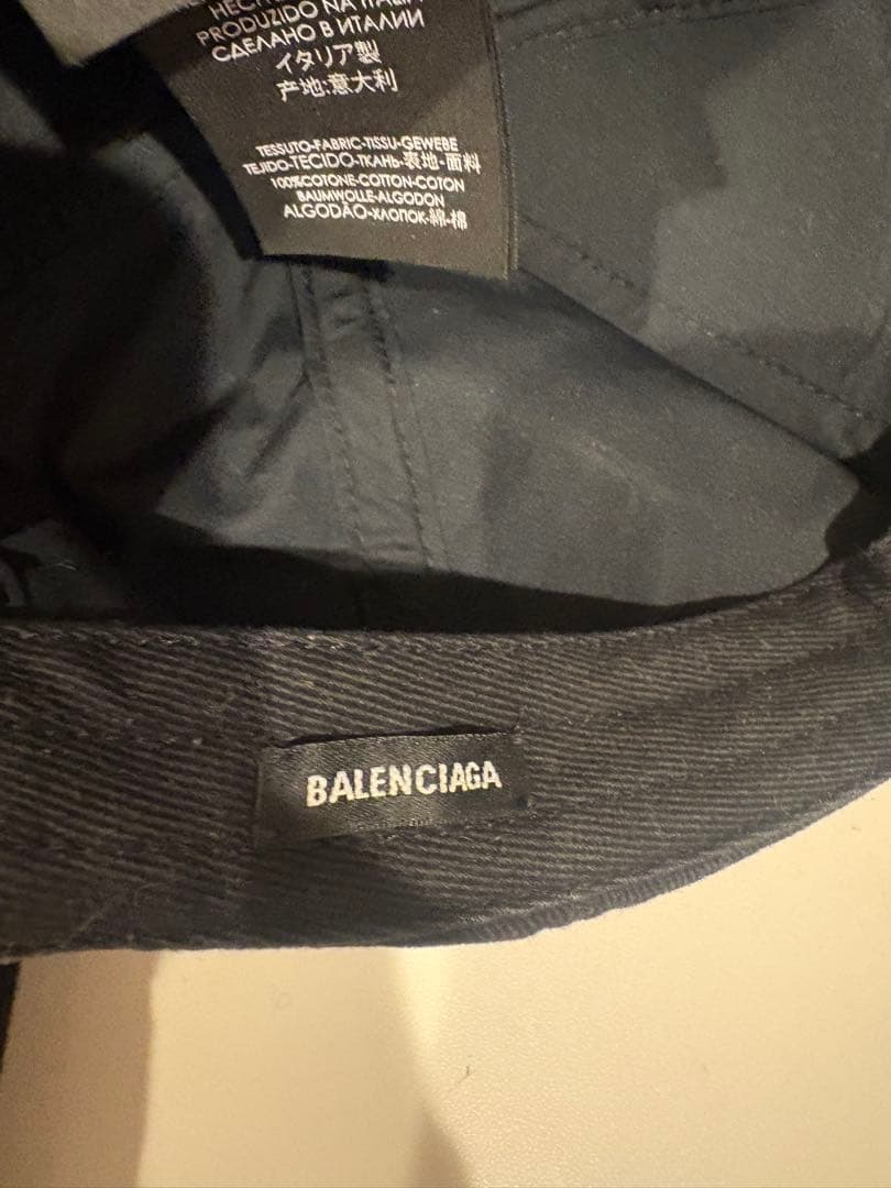 BALENCIAGA ベースボールキャップ ブラック