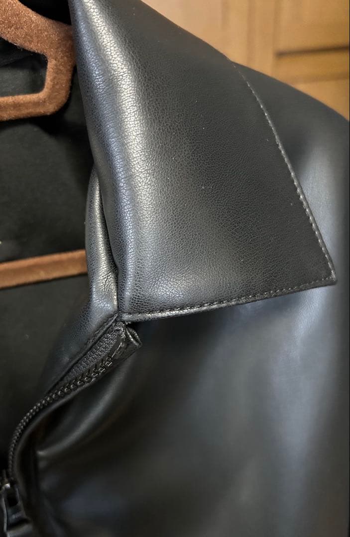 WERTHY ブラック クロップドジャケット