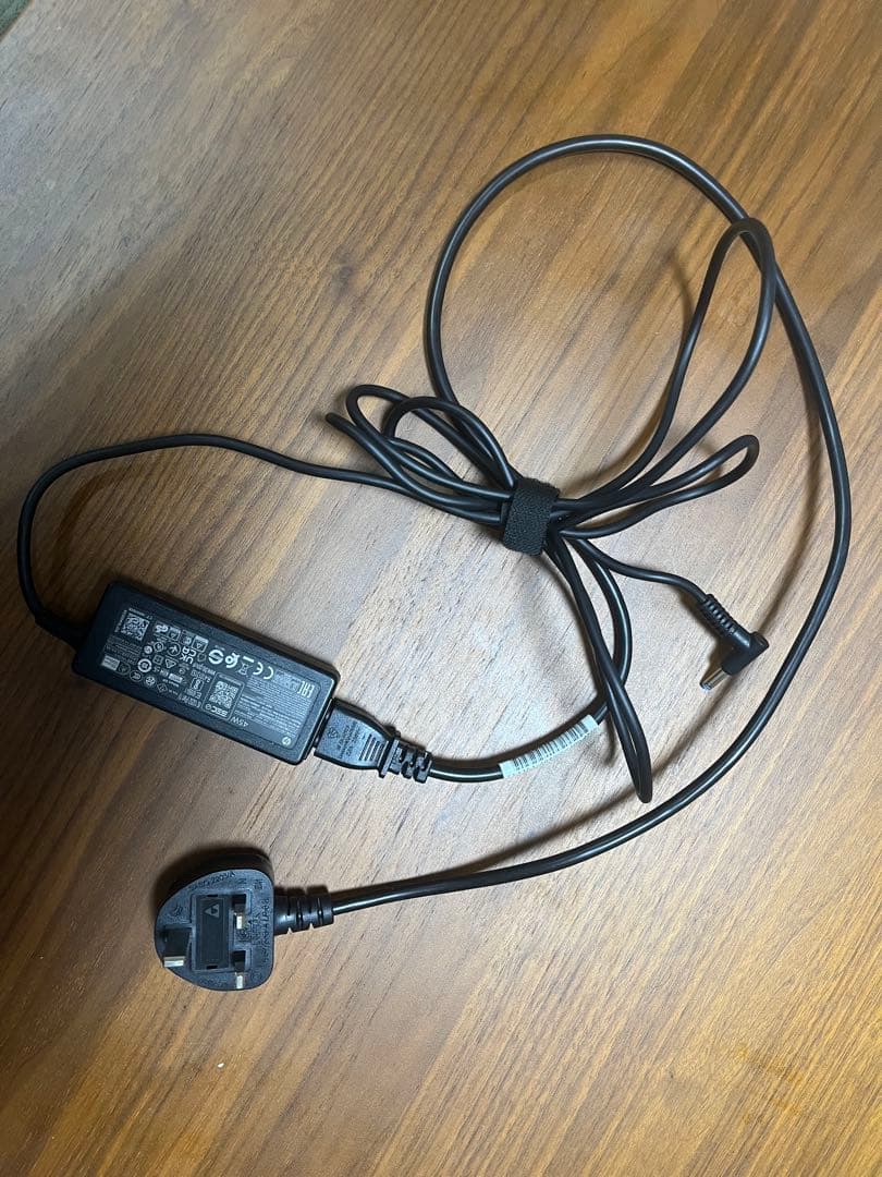 HP 14インチ ノートPC (UKキーボード)