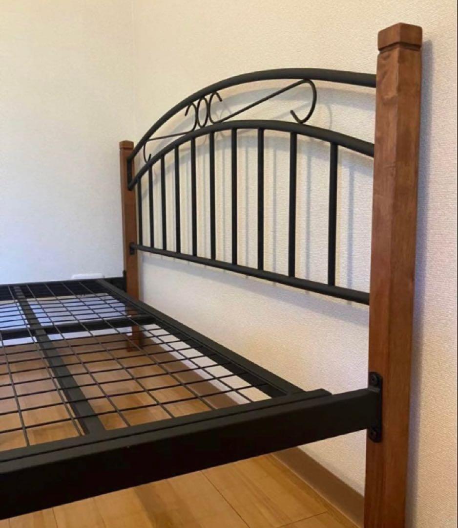 ニトリ　ベッドフレーム　ダブルベッド　アイアンフレーム