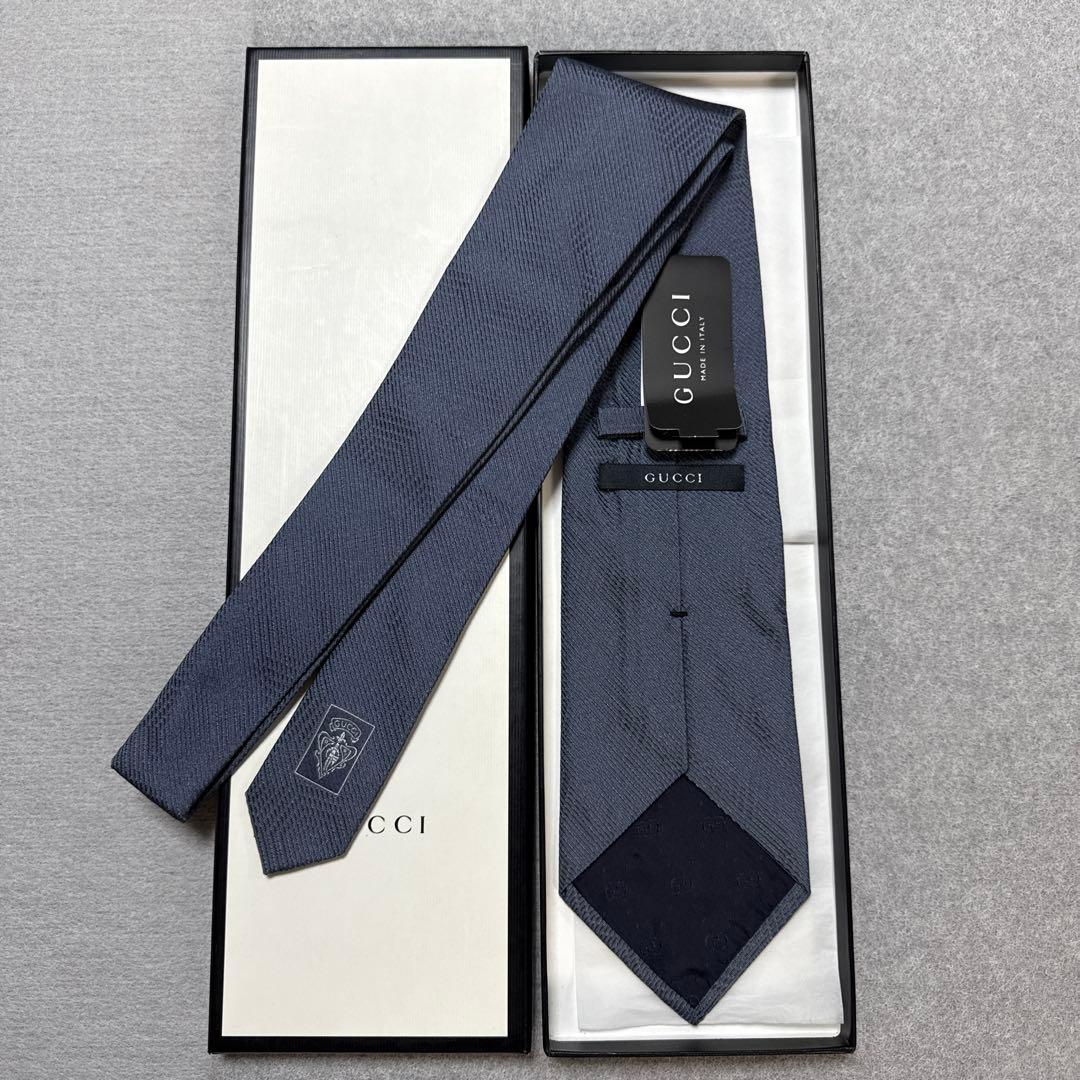 未使用タグ付　グッチ　ネクタイ　グレー　シルクジャガード