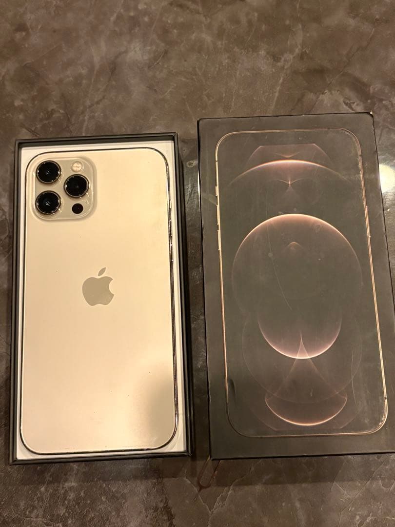 Apple iPhone 12 Pro Max 256ゴールド 本体