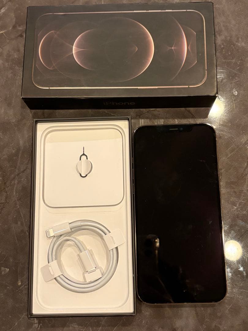 Apple iPhone 12 Pro Max 256ゴールド 本体