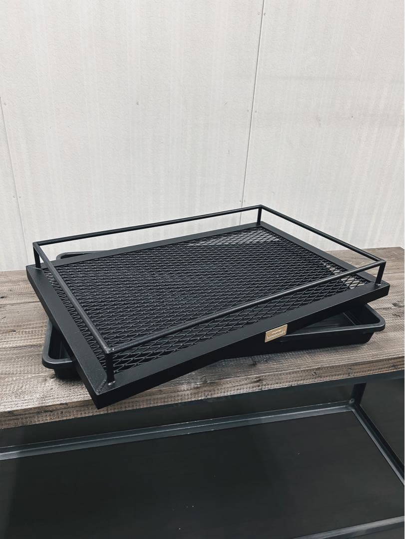 ☆送料込み☆水受けトレー付アイアン植物棚　即購入OK アガベ　塊根　什器