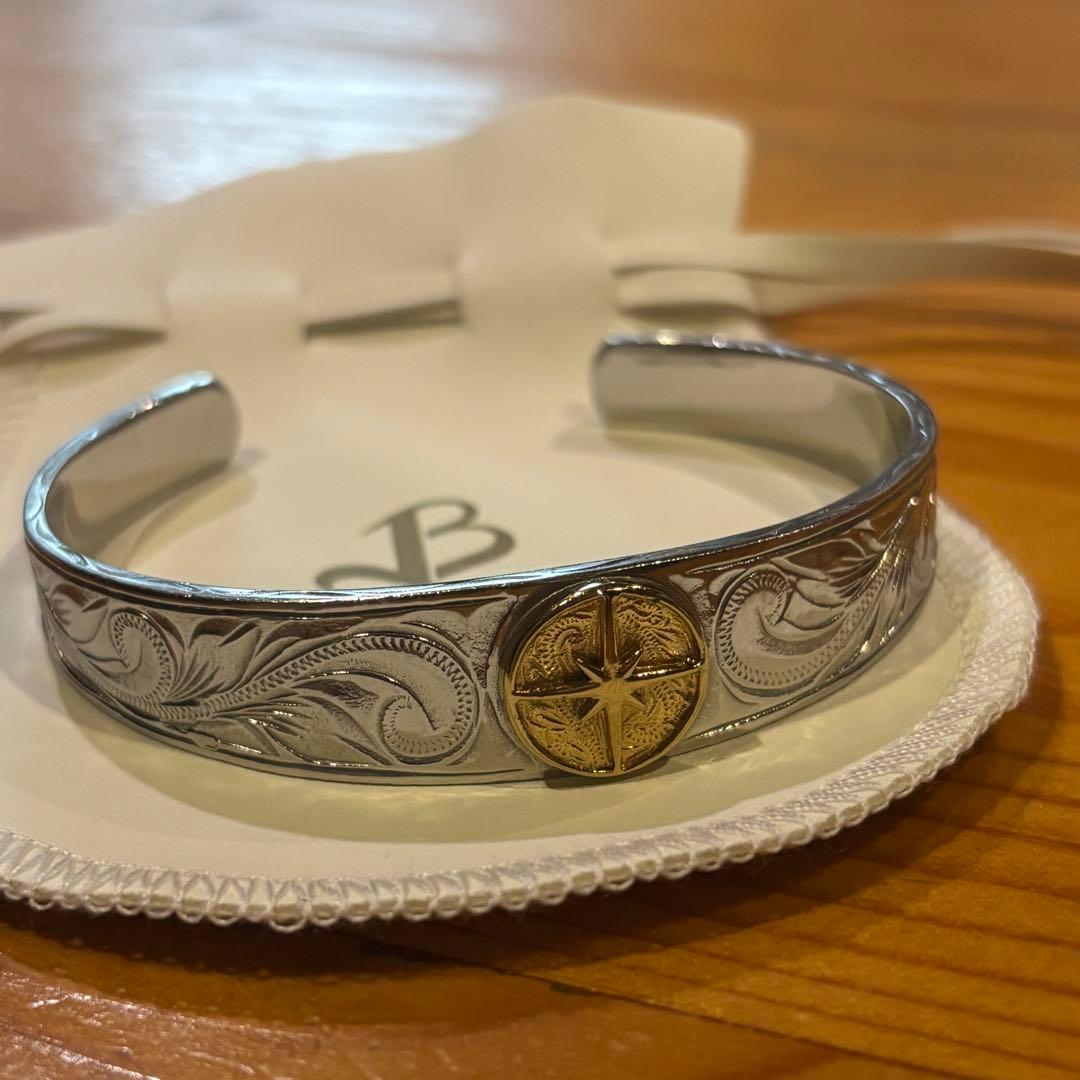 BLESS ハワイアンジュエリーバングル　ブレスレット