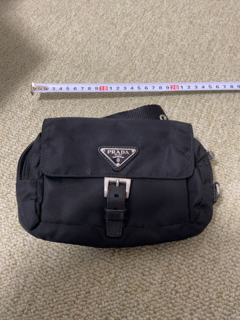 PRADA バッグ