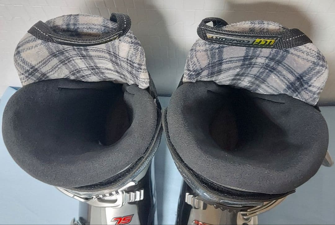 NORDICA スキーブーツ 26-26.5cm 収納バッグ付き