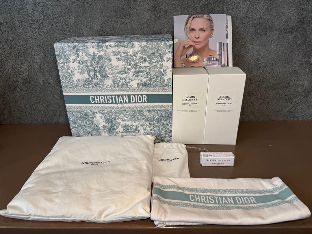 こ*こ様 Christian Dior ディオール ハンド＆ボディ ソープ ロー