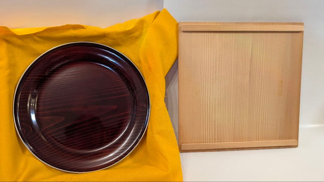 尚濤済　覆輪　青海盆　菓子盆　骨董　茶道　華道　木箱　漆器　漆芸　丸盆　伝統工芸