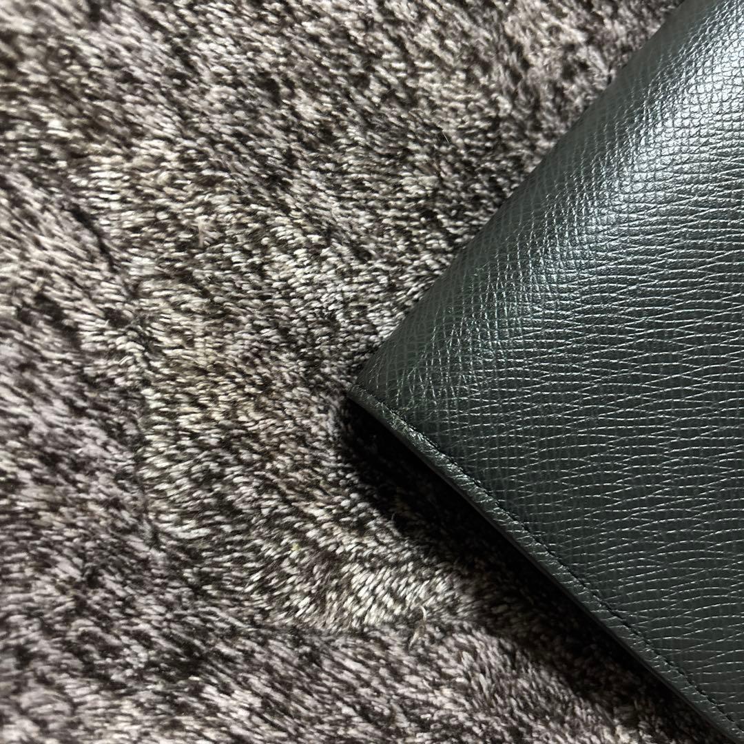 b*y様 【未使用に近い】ルイヴィトン　新型　タイガ　ブラザ　M30501