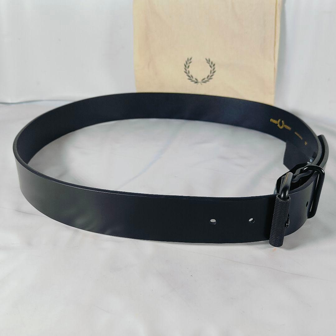 セール中です☆ラテ☆　　　　　　　【新品 純正袋付き】FRED PERRY