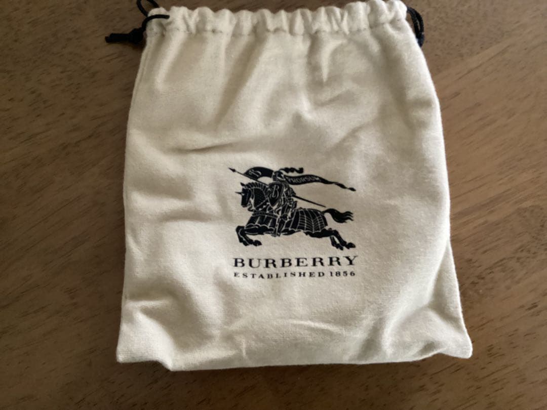 未使用★バーバリー ベルト スモークドチェック 黒 パテントレザー W〜90㎝