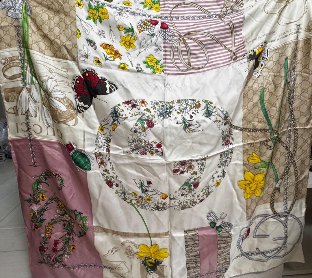 GUCCI　スカーフ