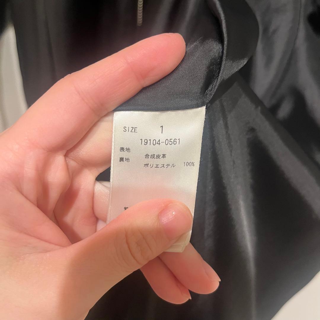 [美品]CLANEクラネ　EGG エッグFAKE LEATHER JACKET