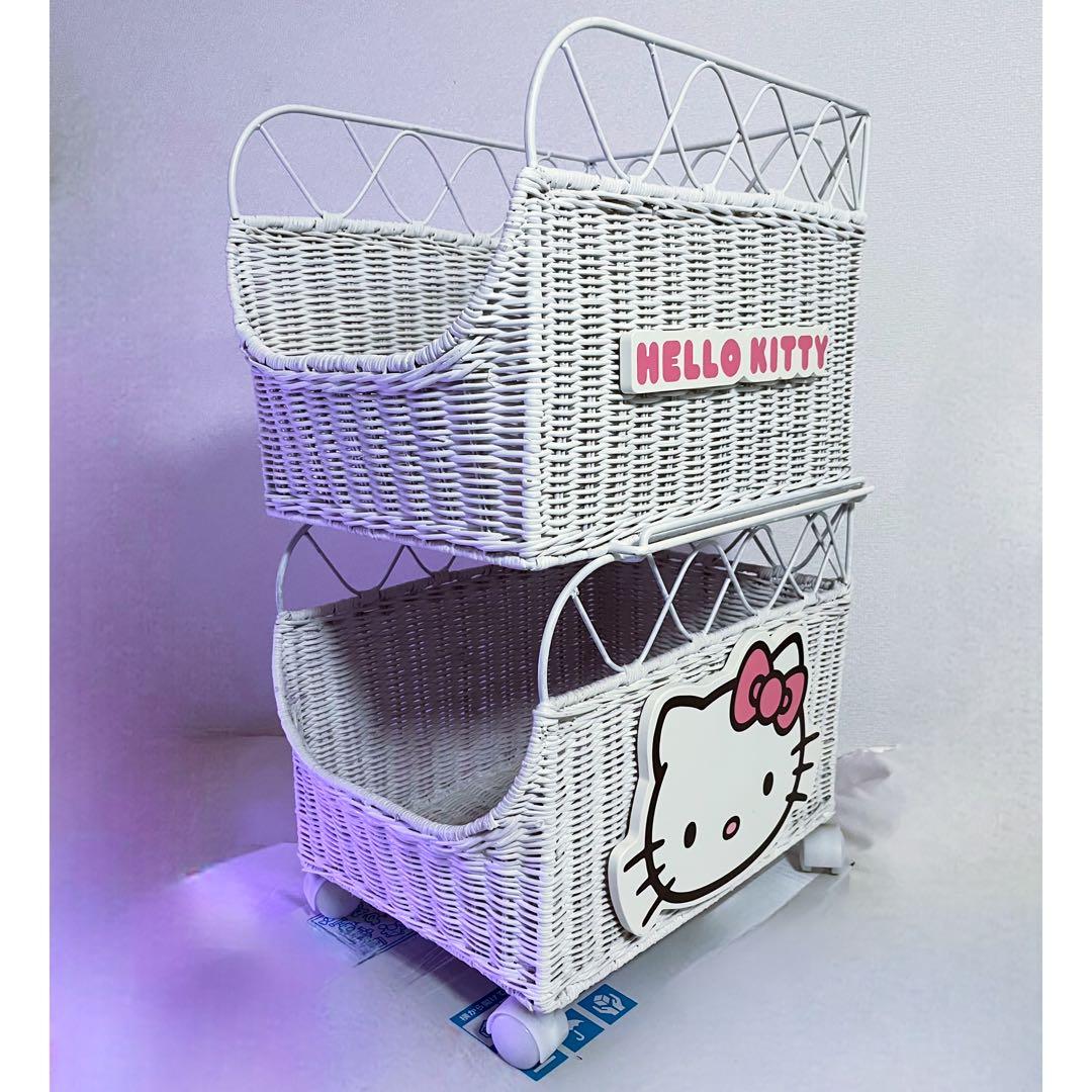 ハローキティ　編みカゴ　ラック　2段収納　バスケット　ボックス　ホワイト　ラタン