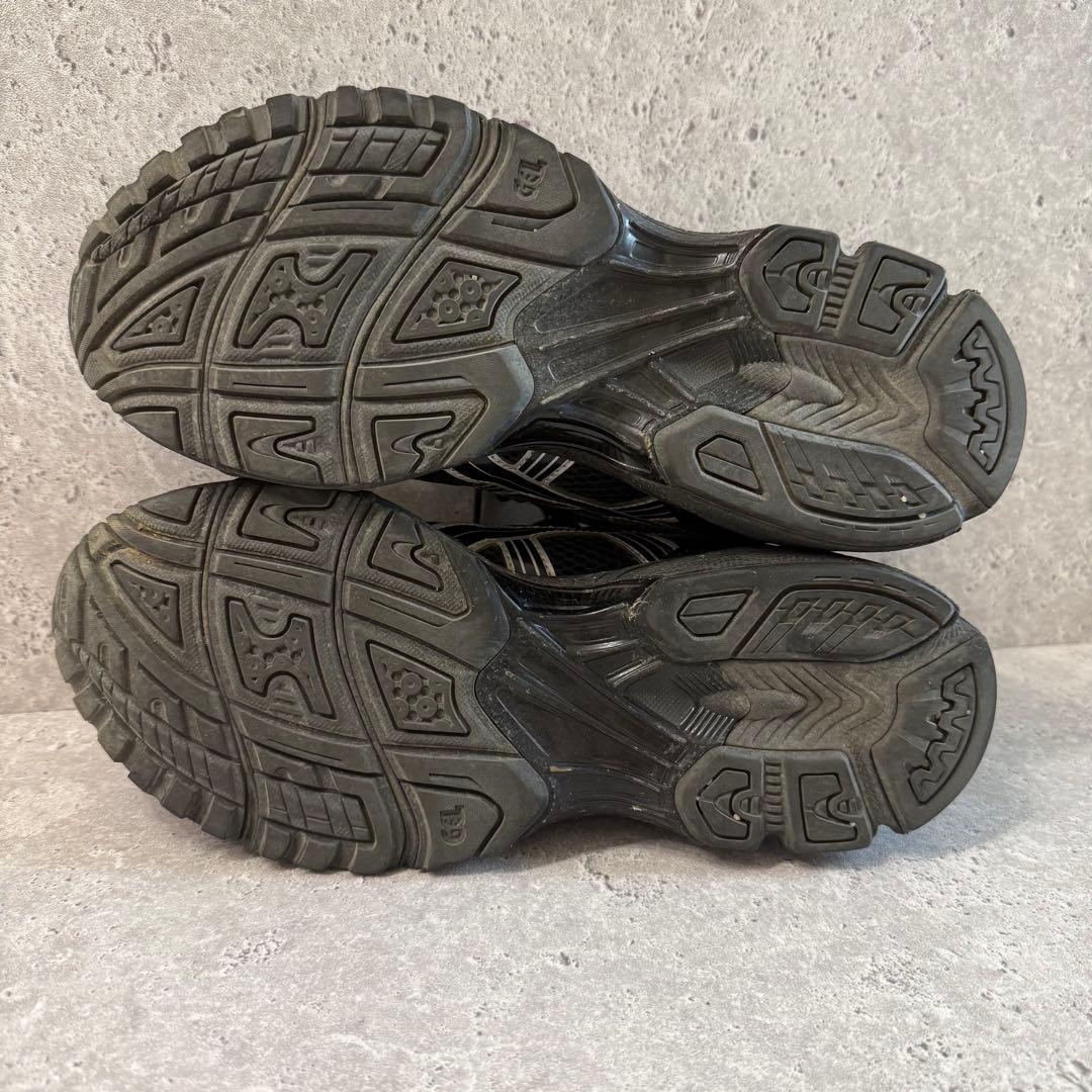 美品 アシックス GEL-KAYANO 14 ブラック×シルバー 27.5cm
