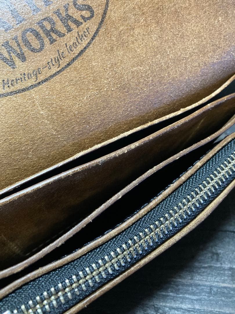 ホースバット　トラッカーウォレット　　 茶芯