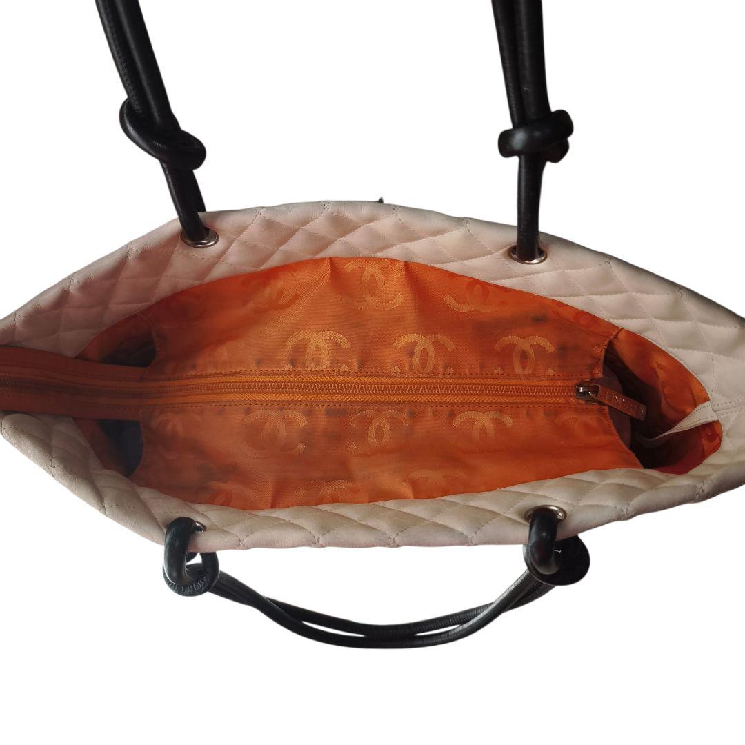 CHANELシャネル カンボンライン ラージトート ホワイト×ブラック