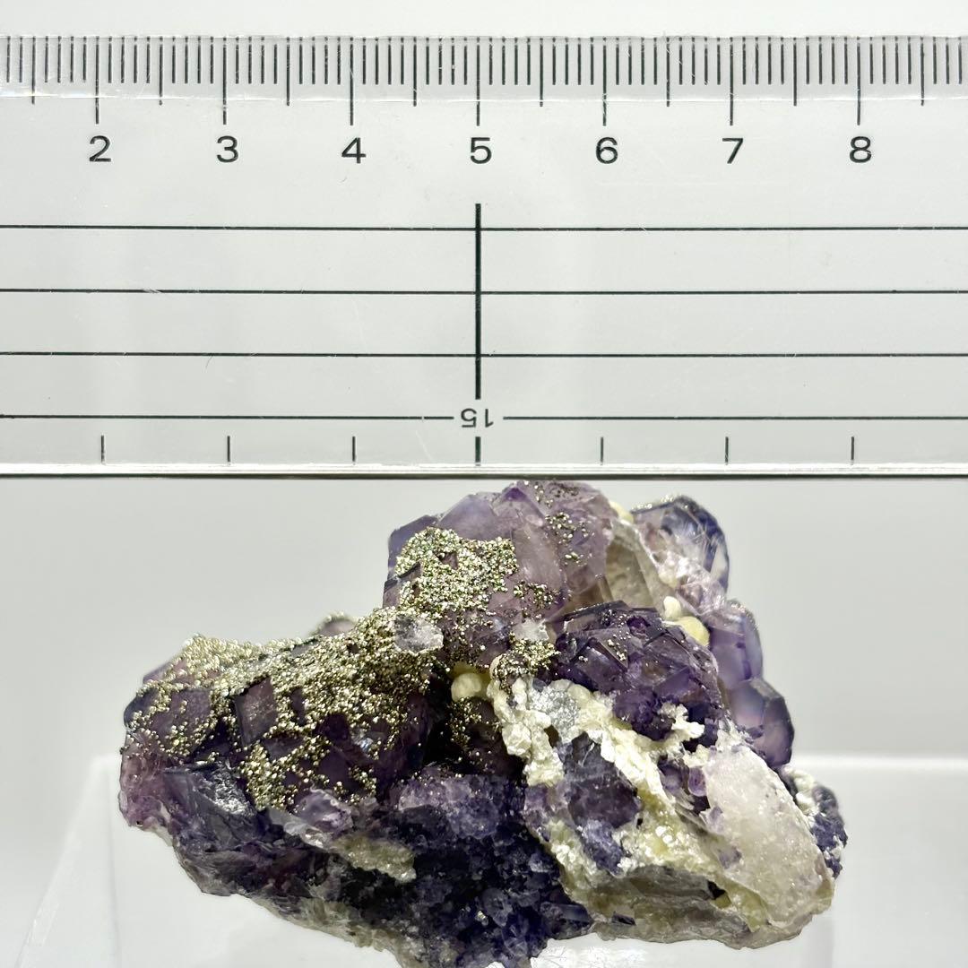 563 中国 内モンゴル産 フローライト&パイライト