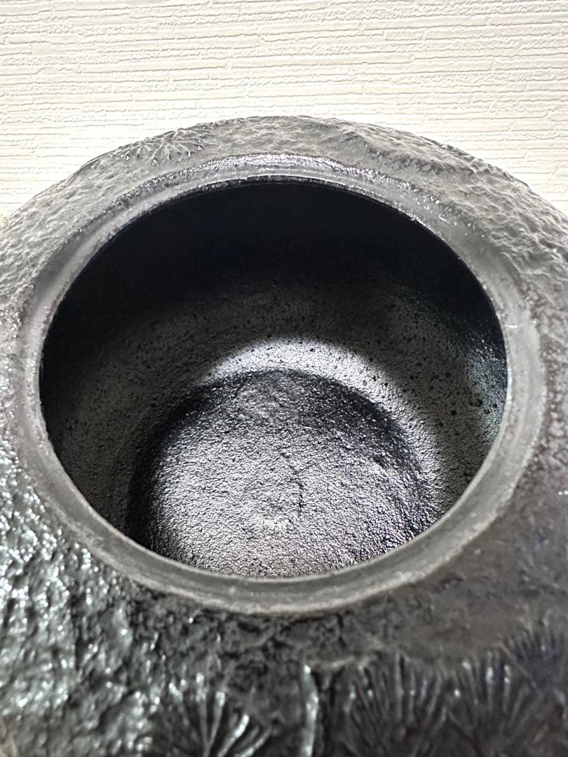 未使用品　付属品付　南部喜州 (及川 喜徳)造　鍛治打袋鉉　１５型　南部鉄瓶