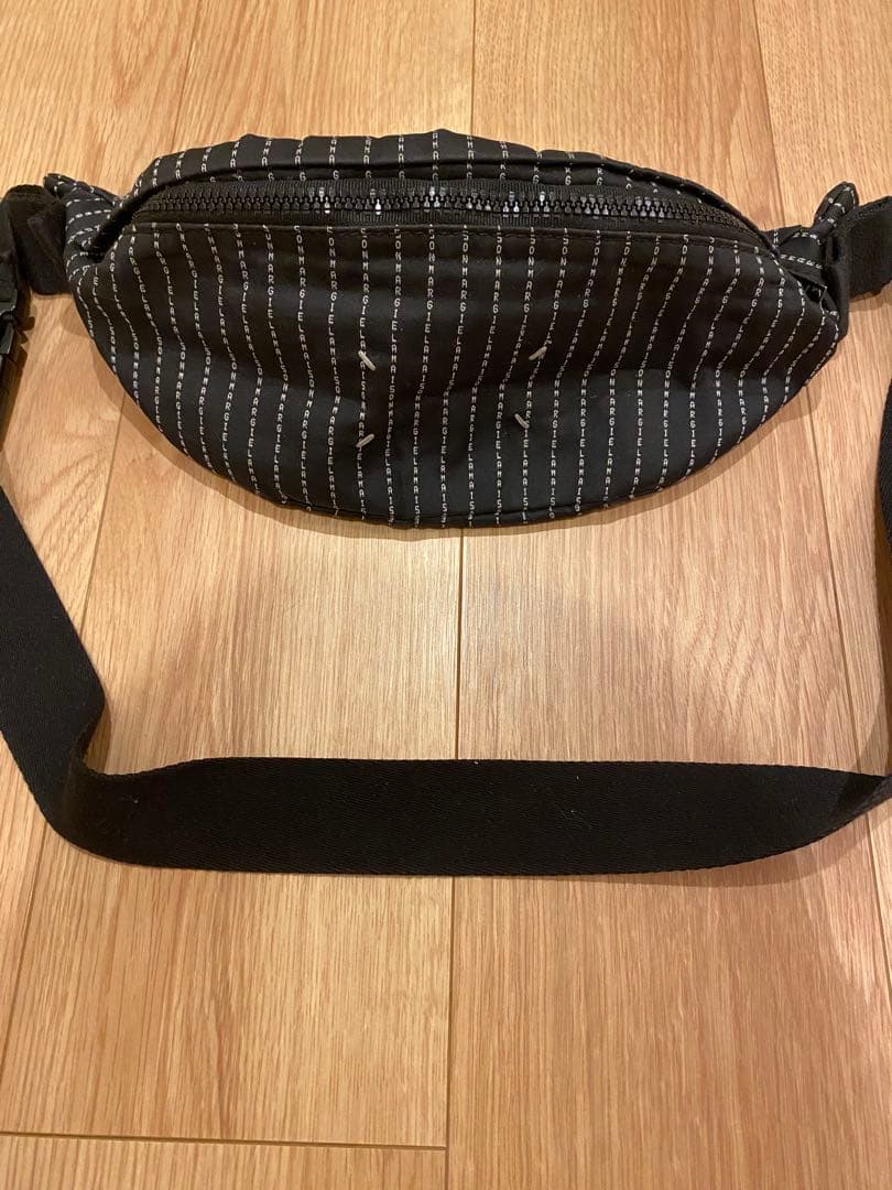 メゾンマルジェラウエストポーチ