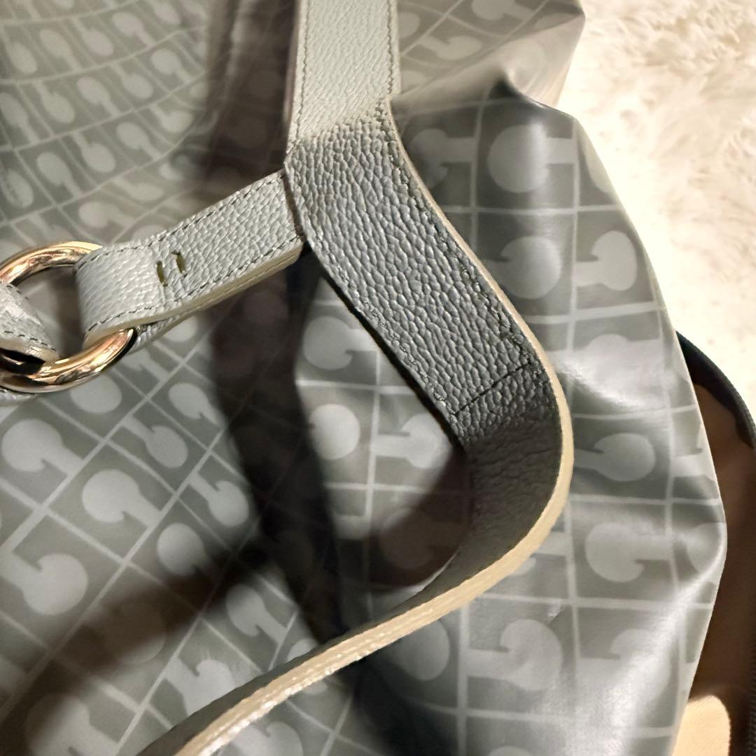 ゲラルディーニ レザーボストンバッグ　ソフティ ポーチ付き 美品