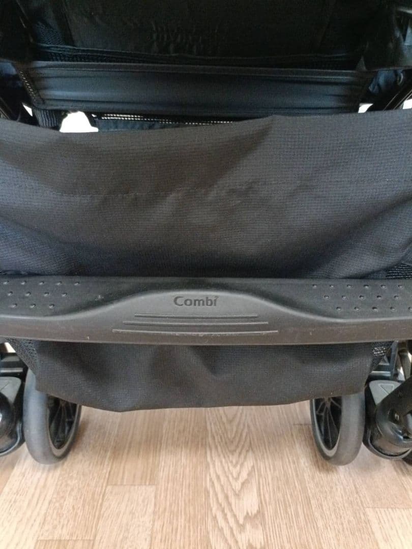 Combi　ベビーカー　メチャカルハンディオート4キャス エッグショック　新生児