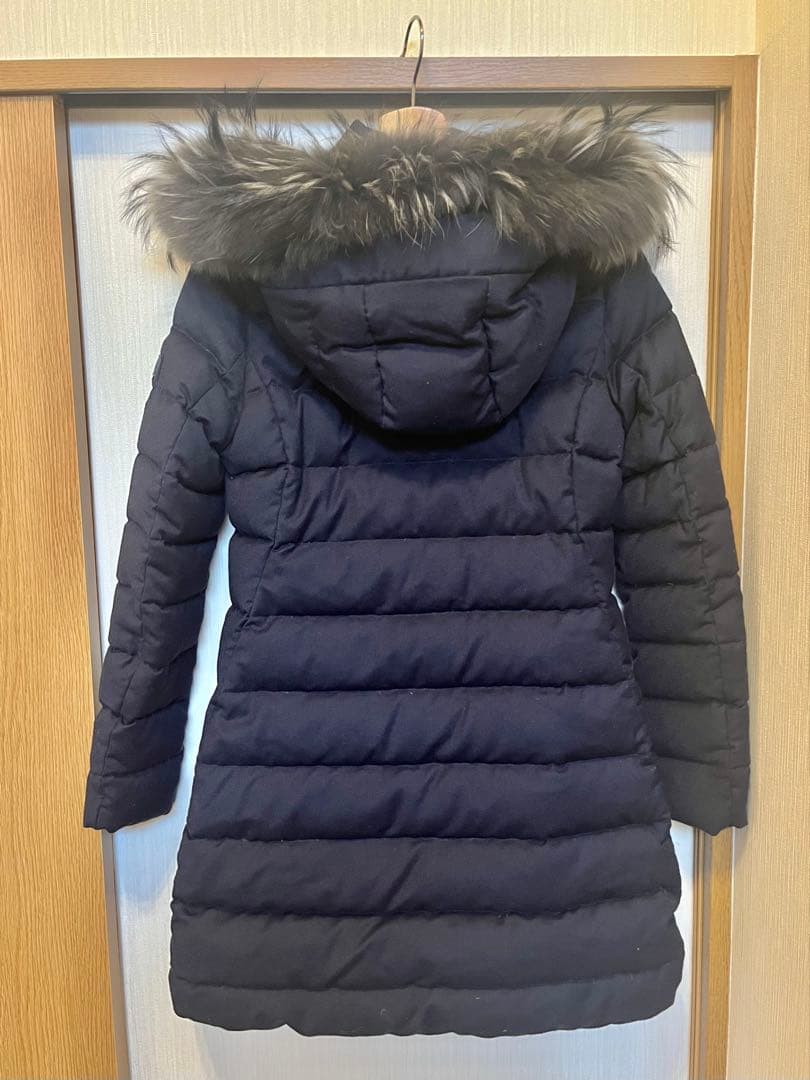 【週末限定値下げ】TATRAS ネイビー ファー付きダウンロングコート