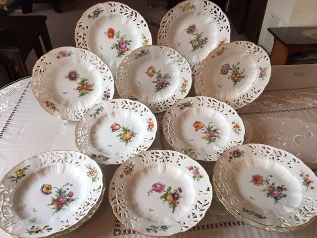 ロンドンクリスティーで落札した1900年前後のコペンハーゲン25cmの絵皿12枚