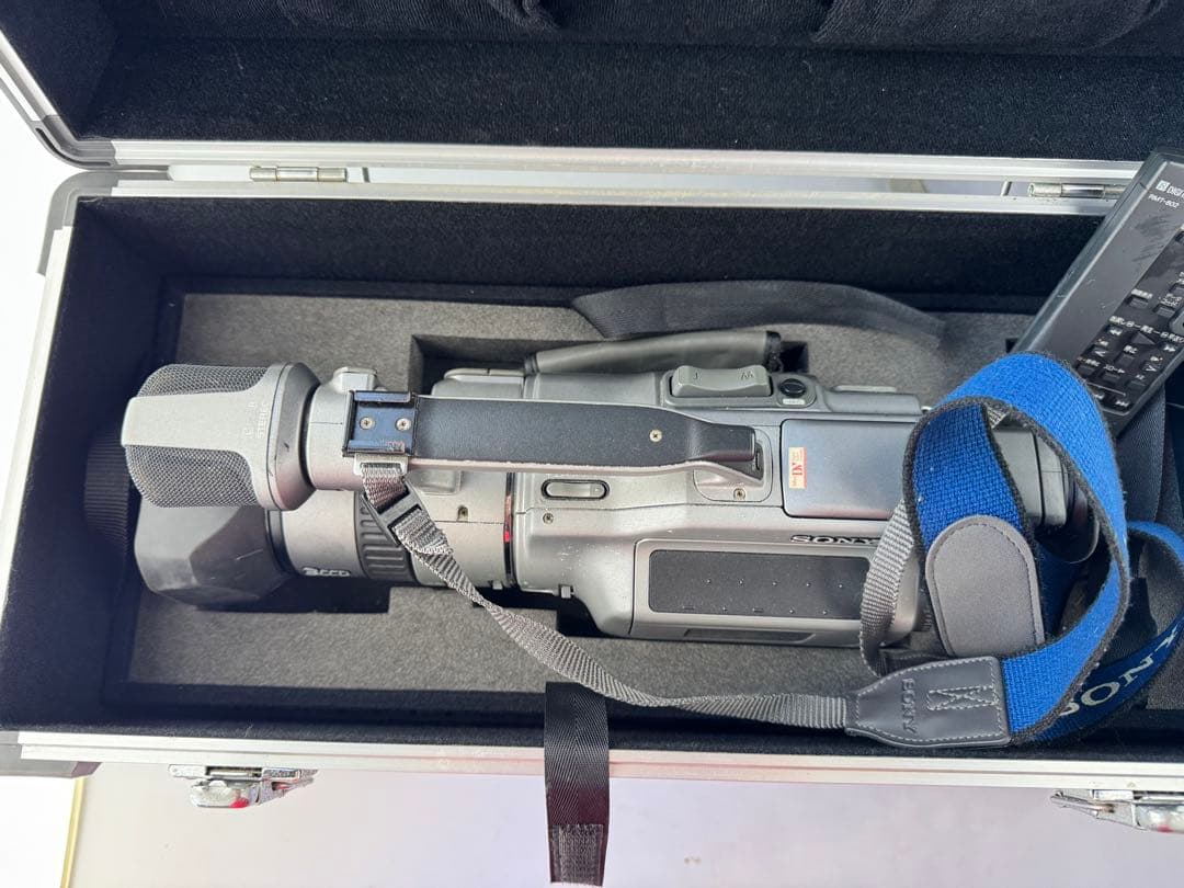 SONY DCR-VX1000 デジタルビデオカメラ 専用ハードケース付き