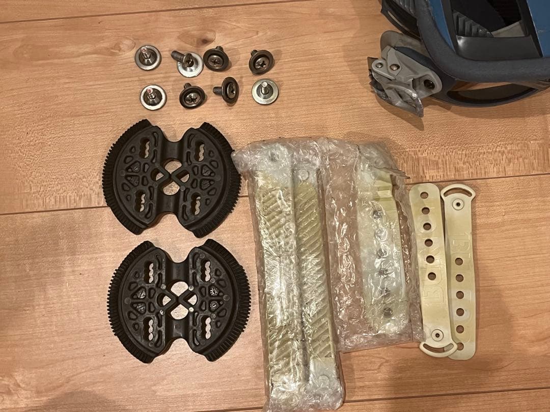 バートンビンディングreflexサイズMカーテルCartel予備ストラップ付き