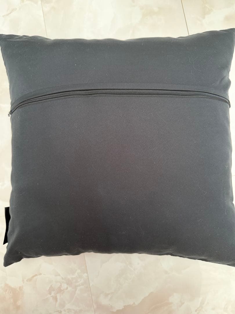 【新品未使用】花柄Rady クッション2個セット